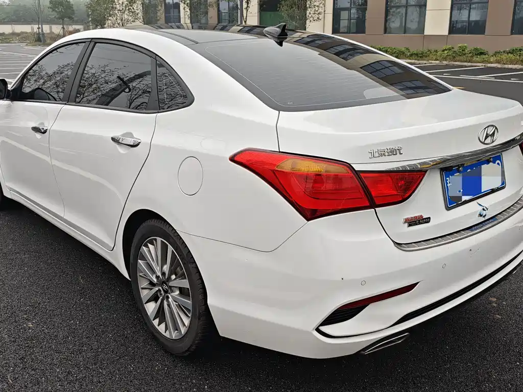 Hyundai Mistra — миниатюра 6