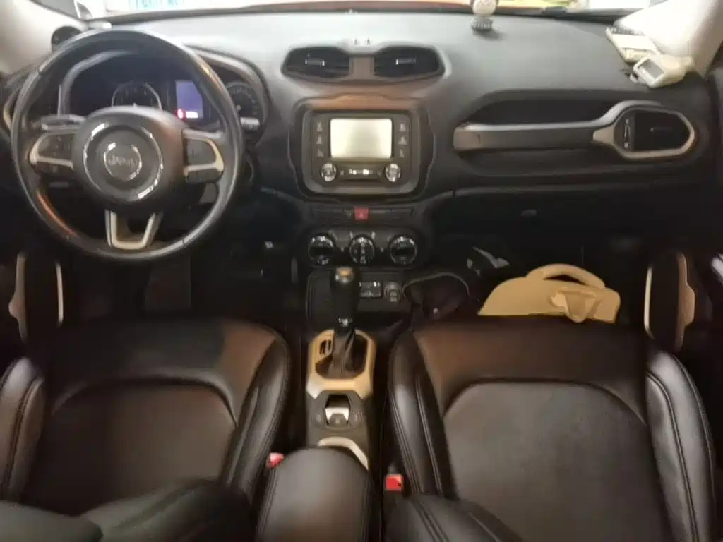 Jeep Renegade — миниатюра 10