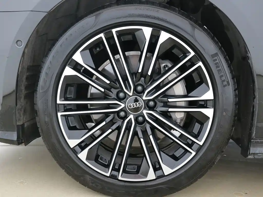 Audi A6L — миниатюра 5