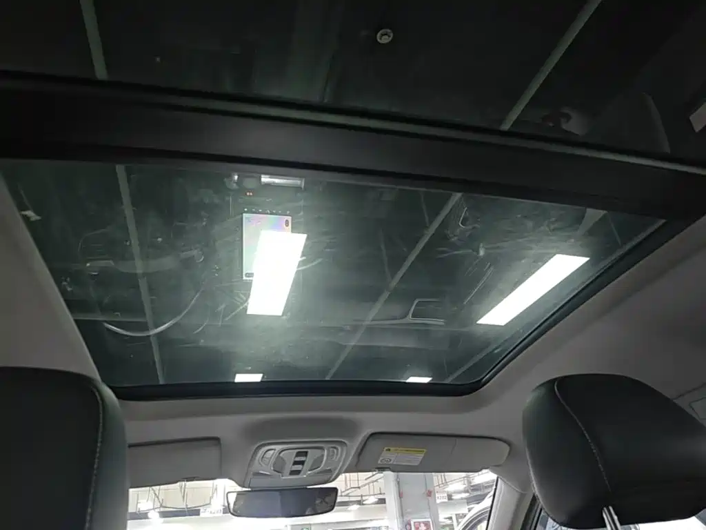 Roewe RX5 New Energy — миниатюра 18