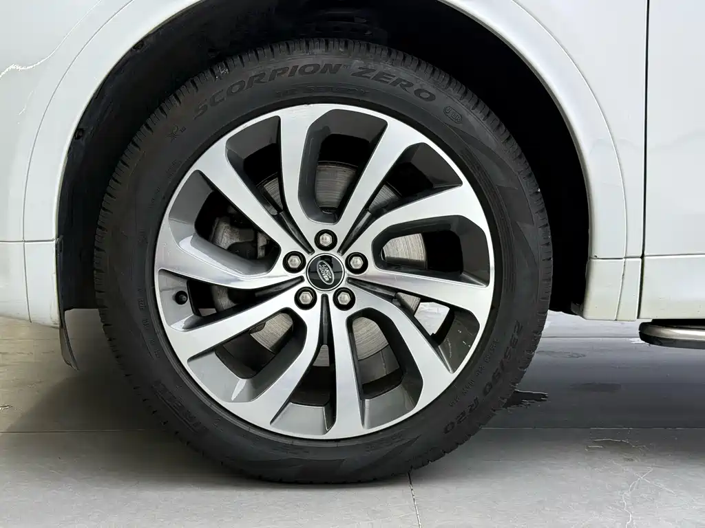 Land Rover Discovery Sport — миниатюра 7