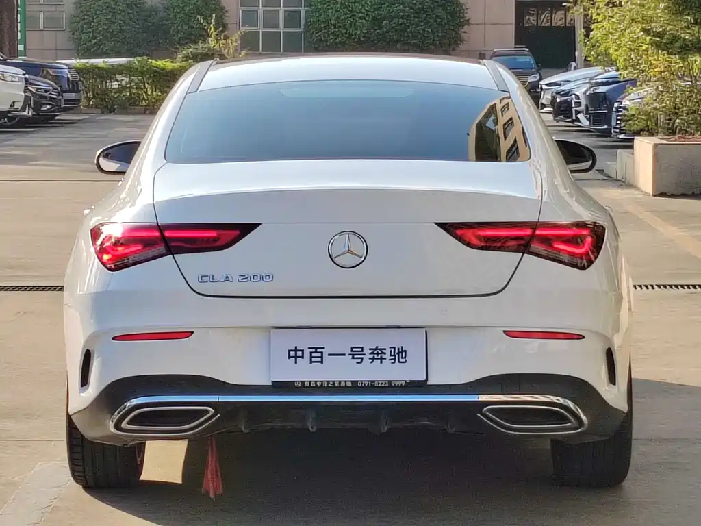 MERCEDES-BENZ CLA
