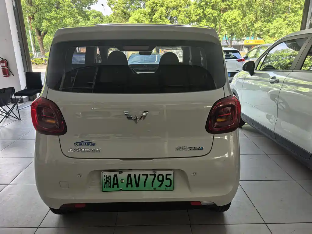 Wuling MINIEV — миниатюра 3