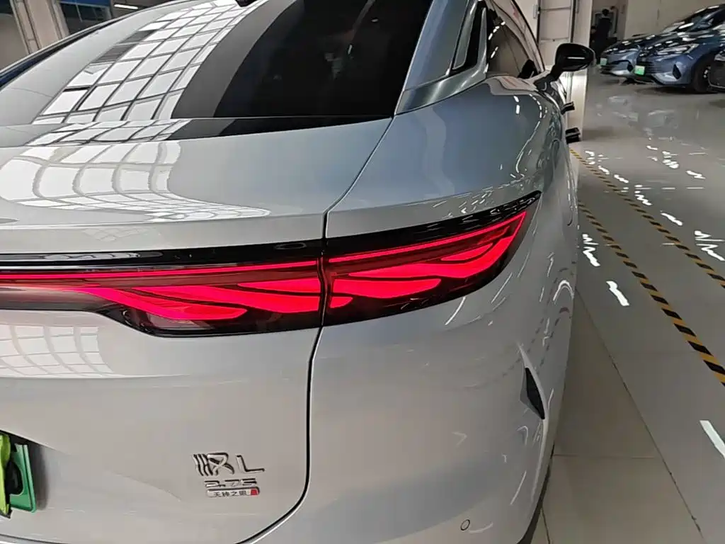BYD Han L — миниатюра 8