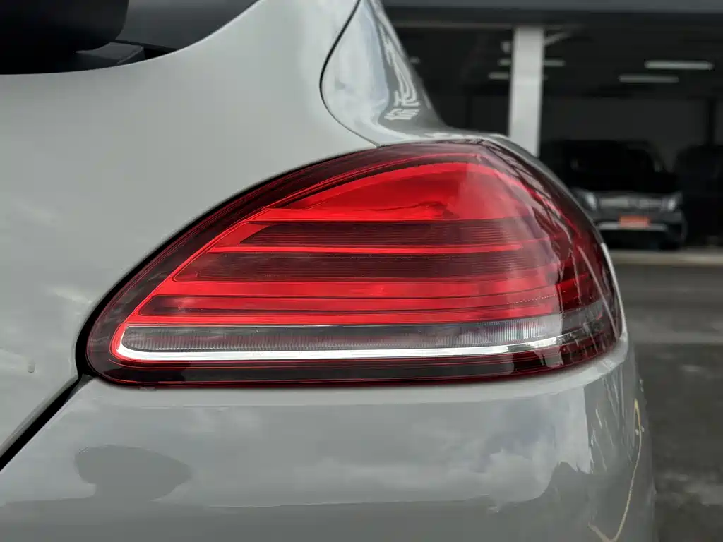 Porsche Panamera — миниатюра 5