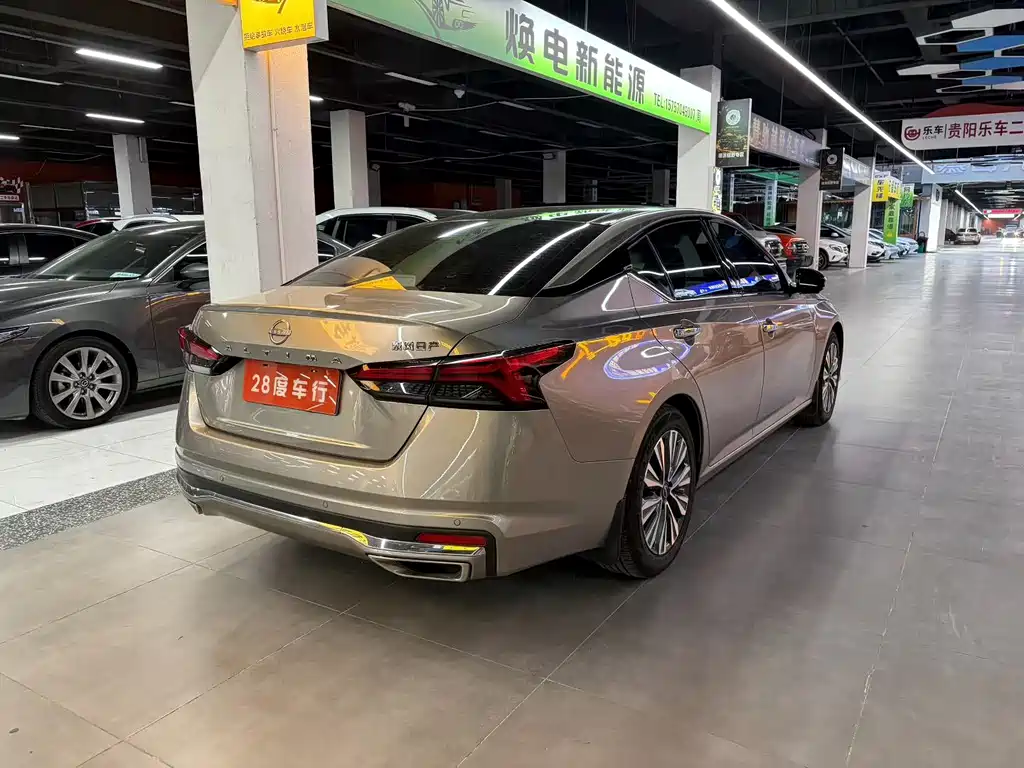 Nissan Teana — миниатюра 9