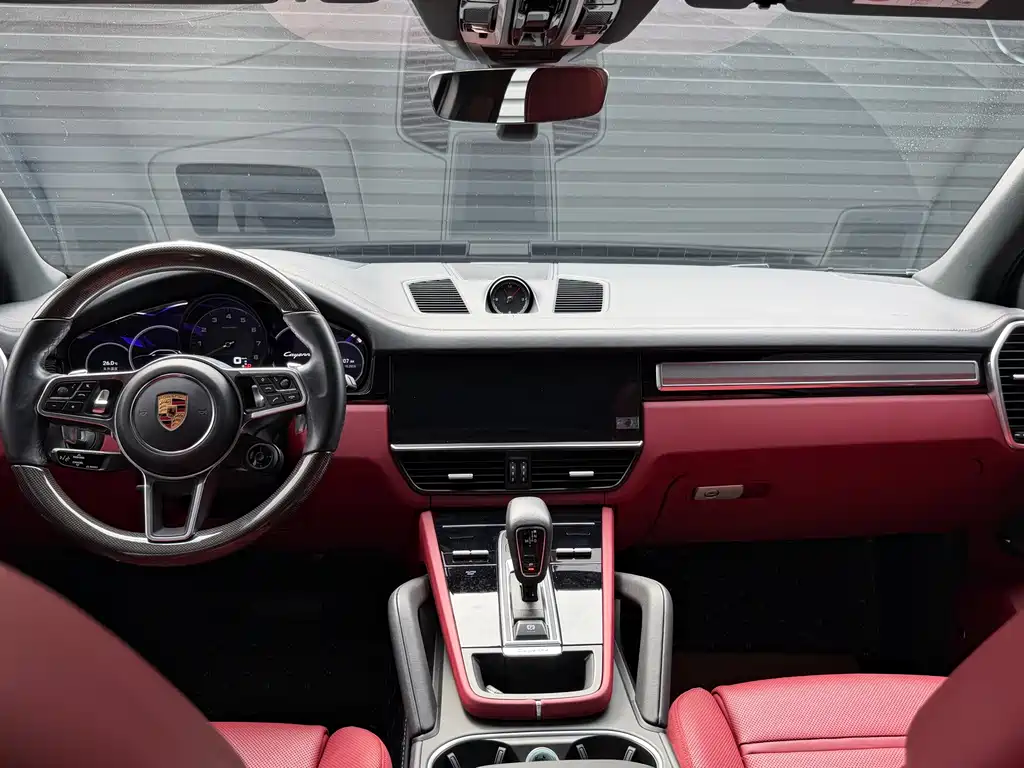 Porsche Cayenne Hybrid — миниатюра 10
