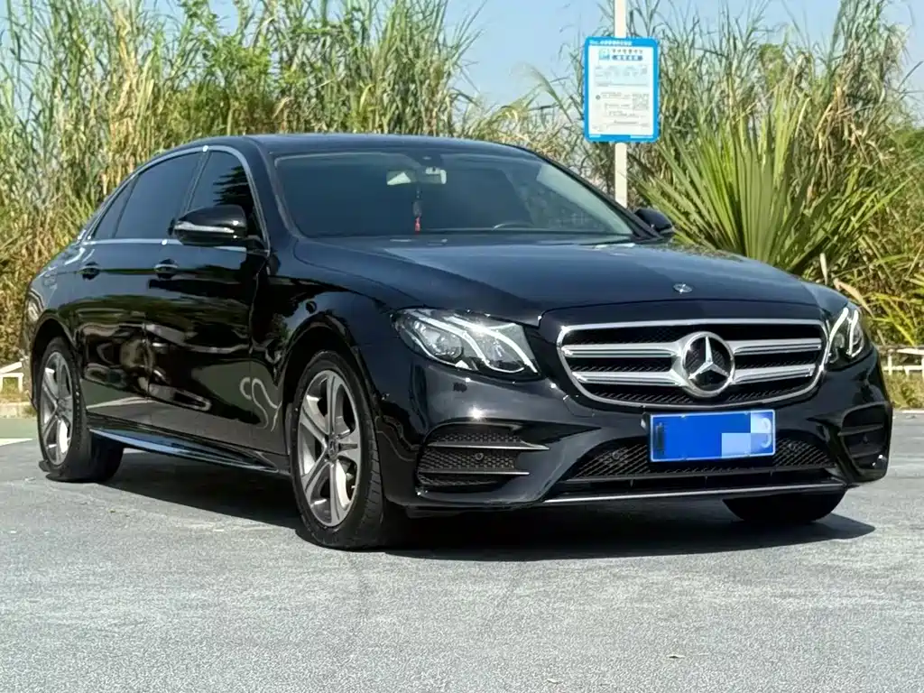 Mercedes-Benz E-Class — миниатюра 3