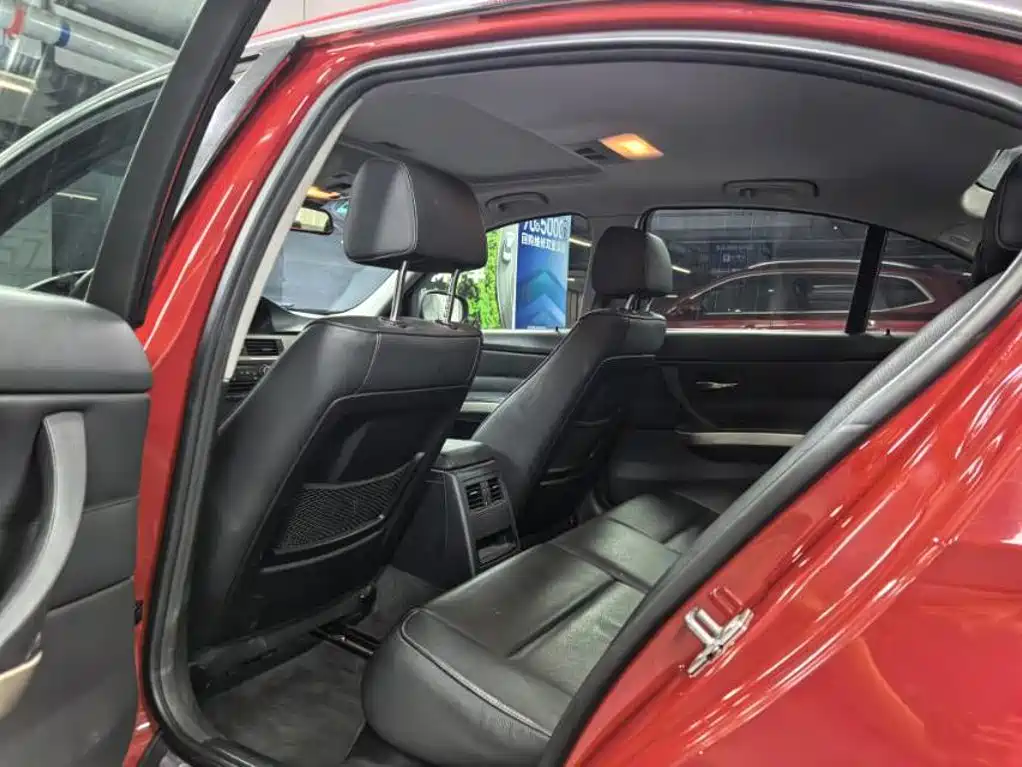 BMW 3 Series — миниатюра 13
