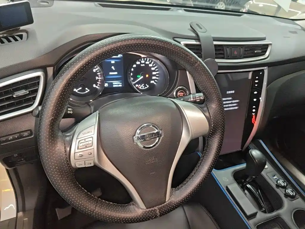 Nissan X-Trail — миниатюра 10
