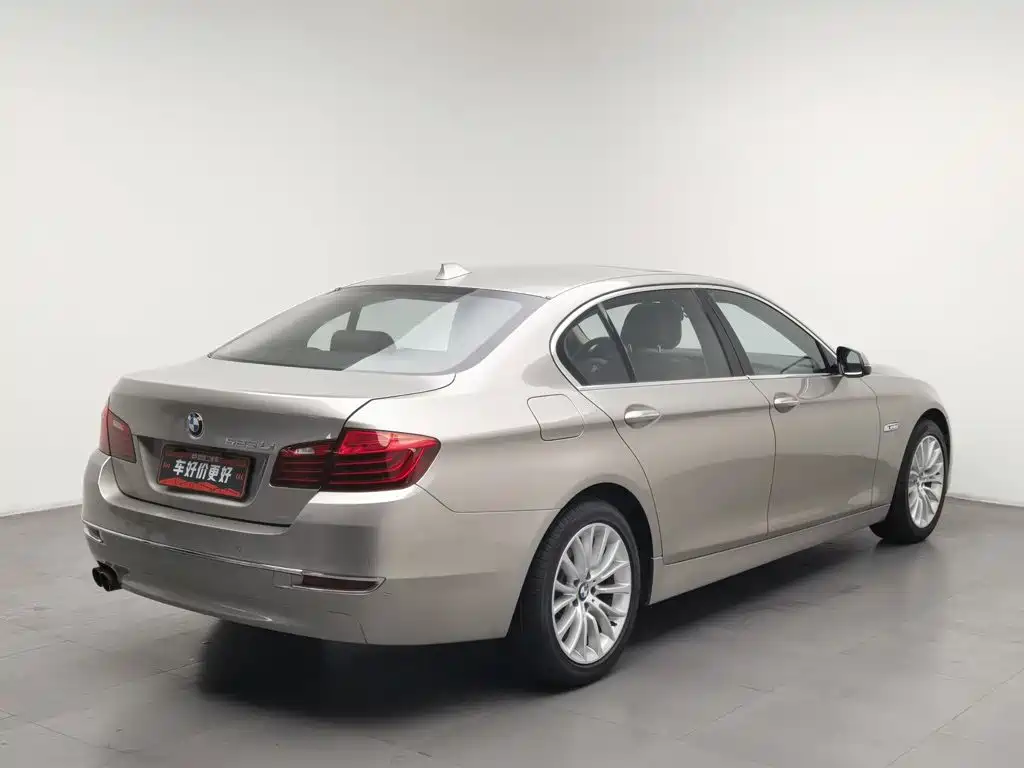 BMW 5 Series — миниатюра 2
