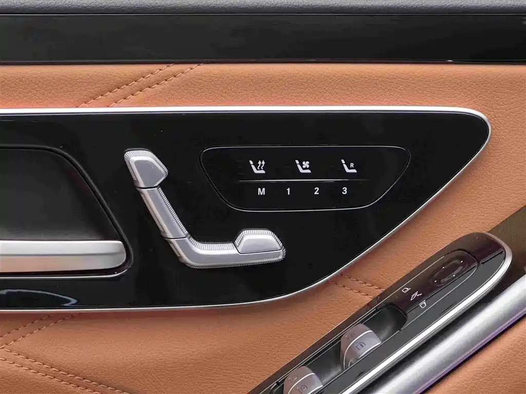 Mercedes-Benz S-Class — миниатюра 17