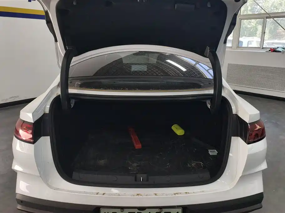 BYD Qin L L 2025 DM-i Smart Drive 80KM Lead