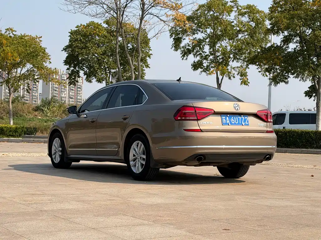 Volkswagen Passat — миниатюра 6