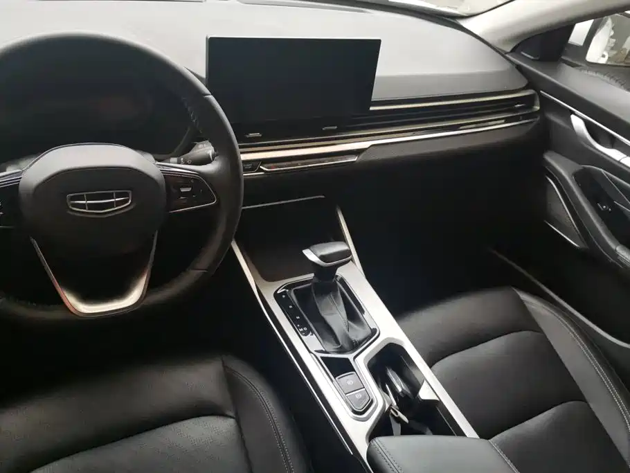 Geely Emgrand — миниатюра 13