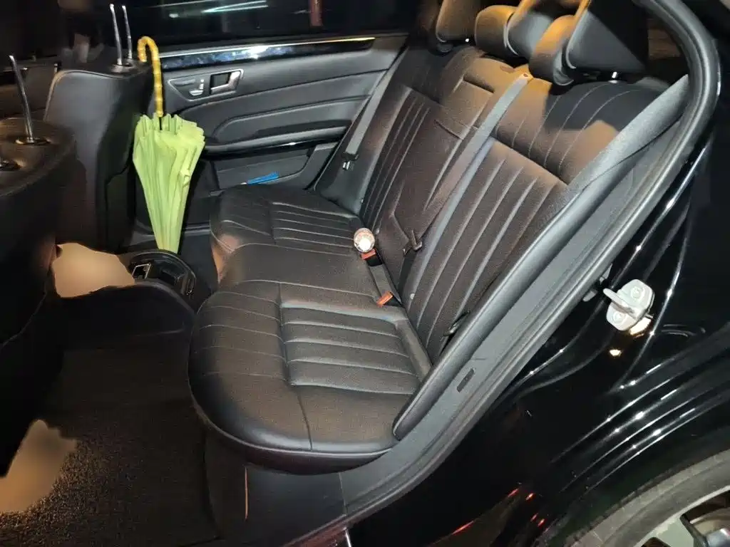 Mercedes-Benz E-Class — миниатюра 15
