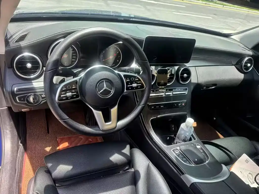 Mercedes-Benz C-Class — миниатюра 5