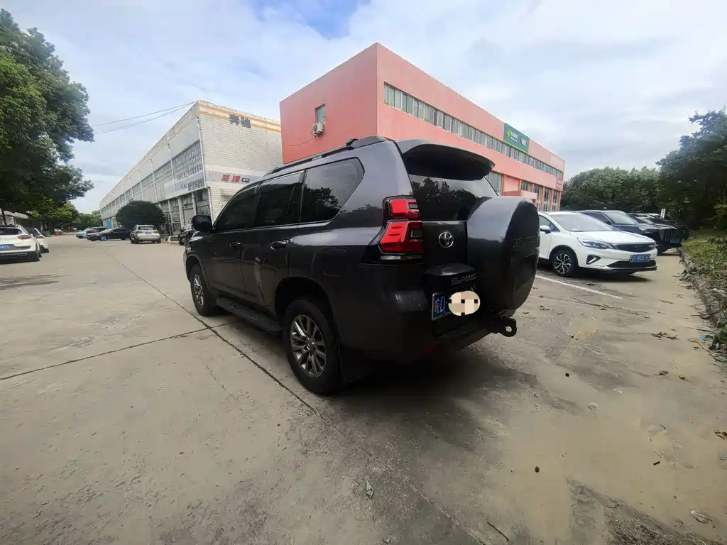 Toyota Prado (Import) — миниатюра 3