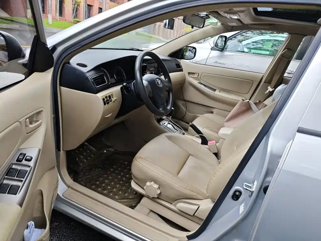 Toyota Corolla — миниатюра 12