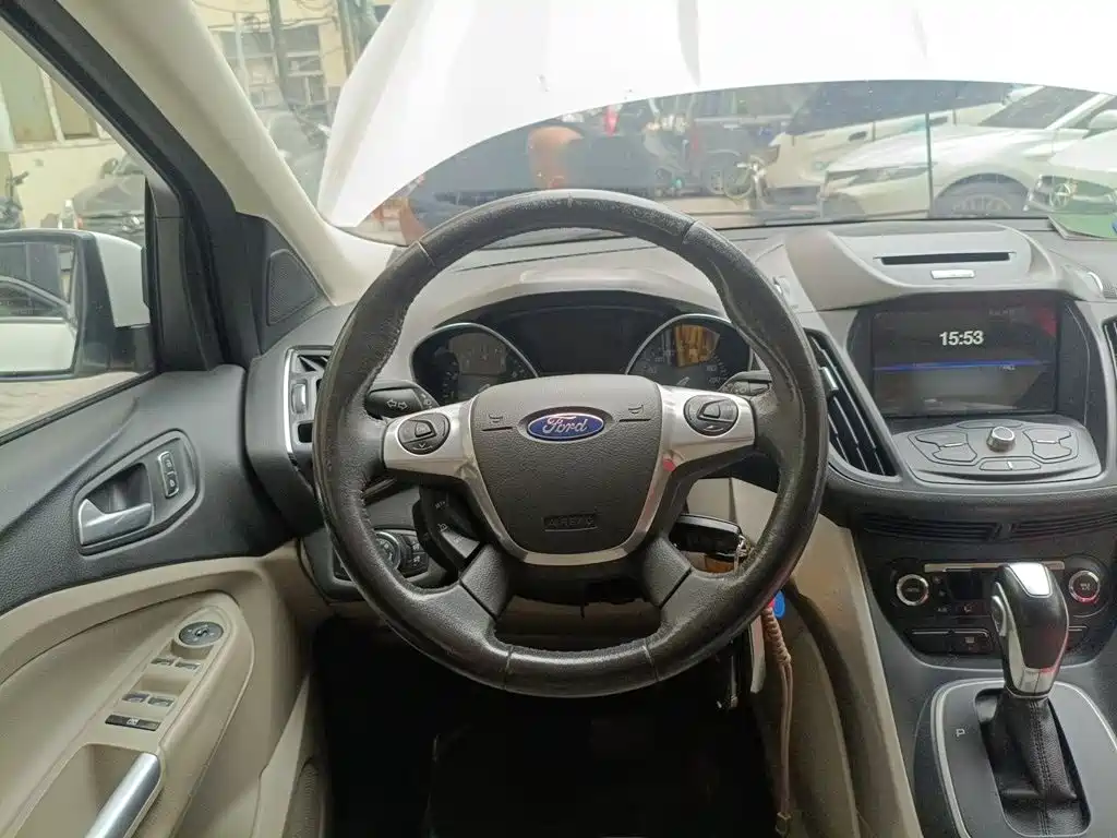 Ford Kuga — миниатюра 11