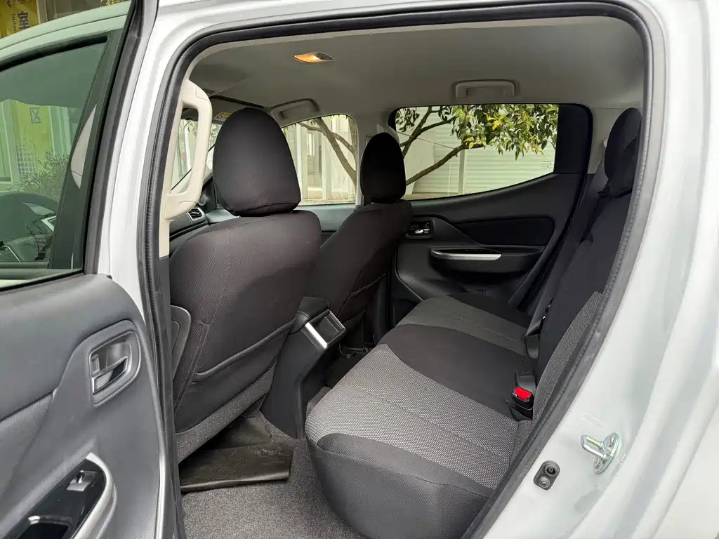 Mitsubishi L200 2025 2.2T
