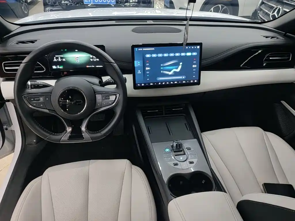 BYD Seal 06 — миниатюра 10