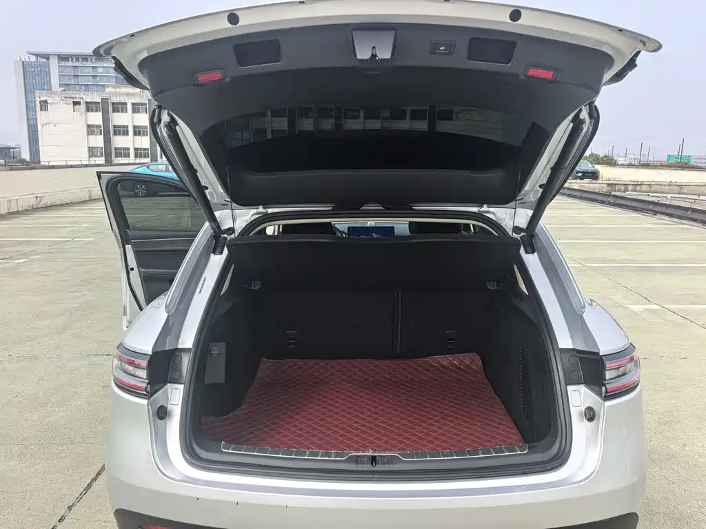 AITO ASK THE WORLD M5