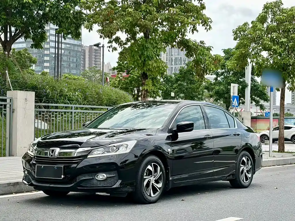 Honda Accord — миниатюра 2