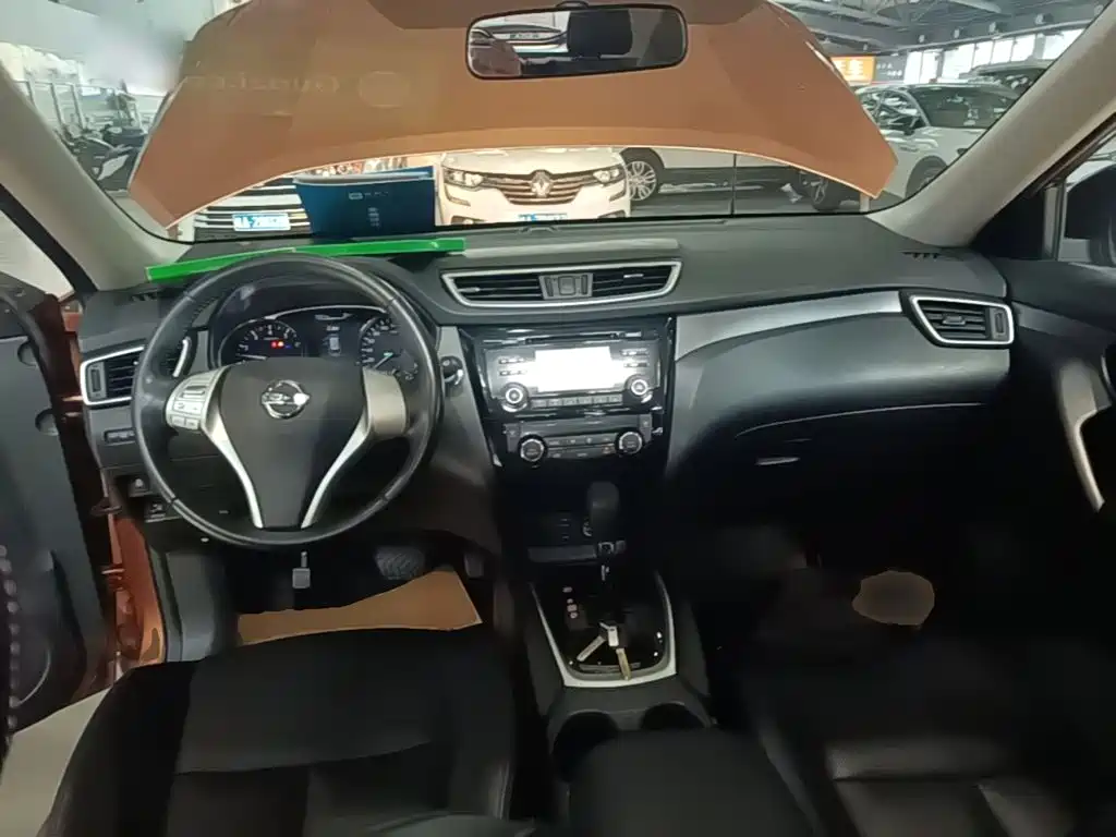 Nissan X-Trail — миниатюра 10