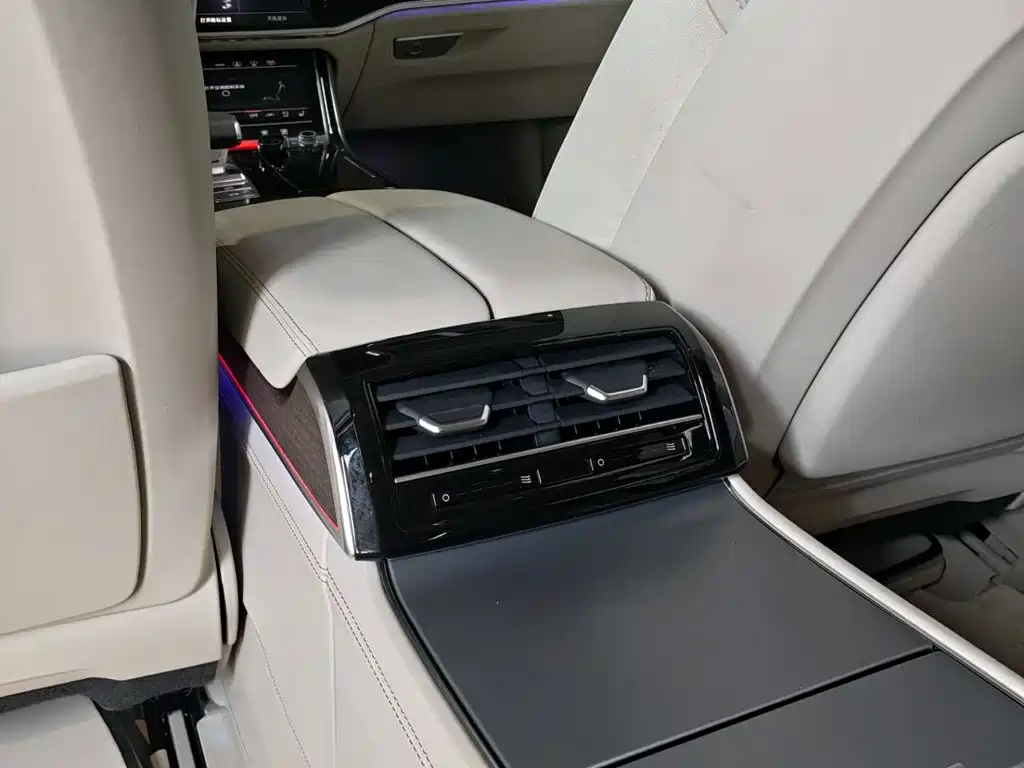 Audi A8 — миниатюра 33