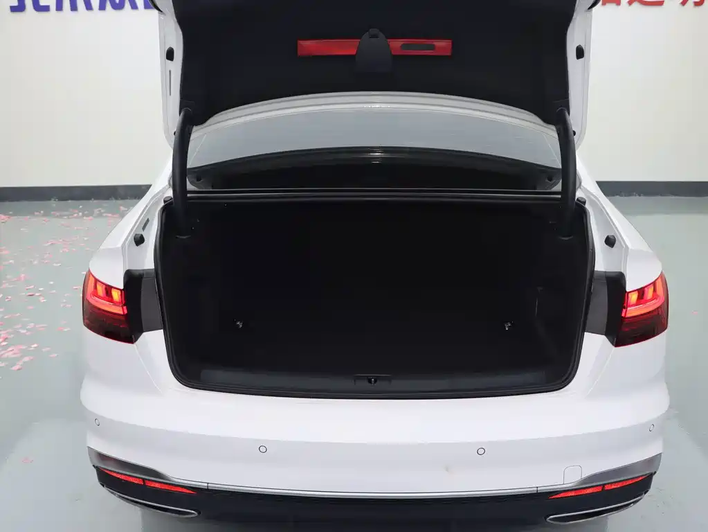 Audi A4L — миниатюра 17