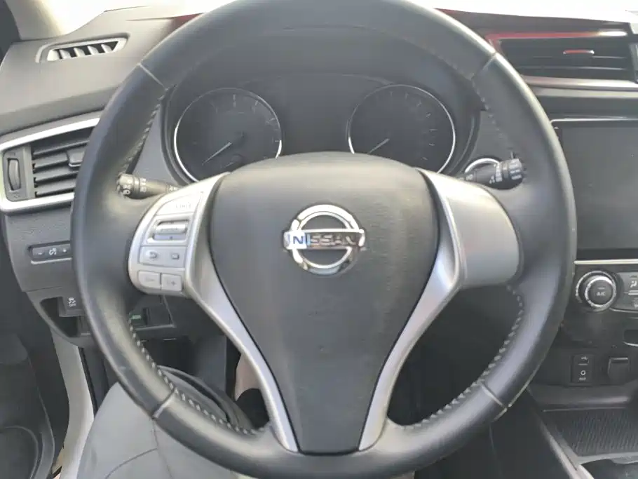 Nissan Qashqai — миниатюра 15