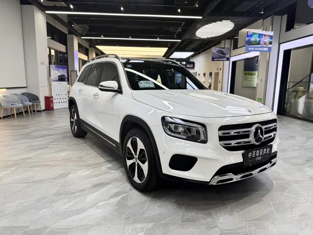 MERCEDES-BENZ GLB