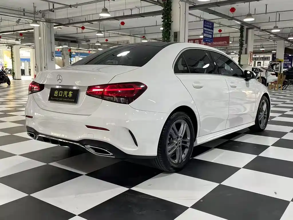 Mercedes-Benz A-Class — миниатюра 9