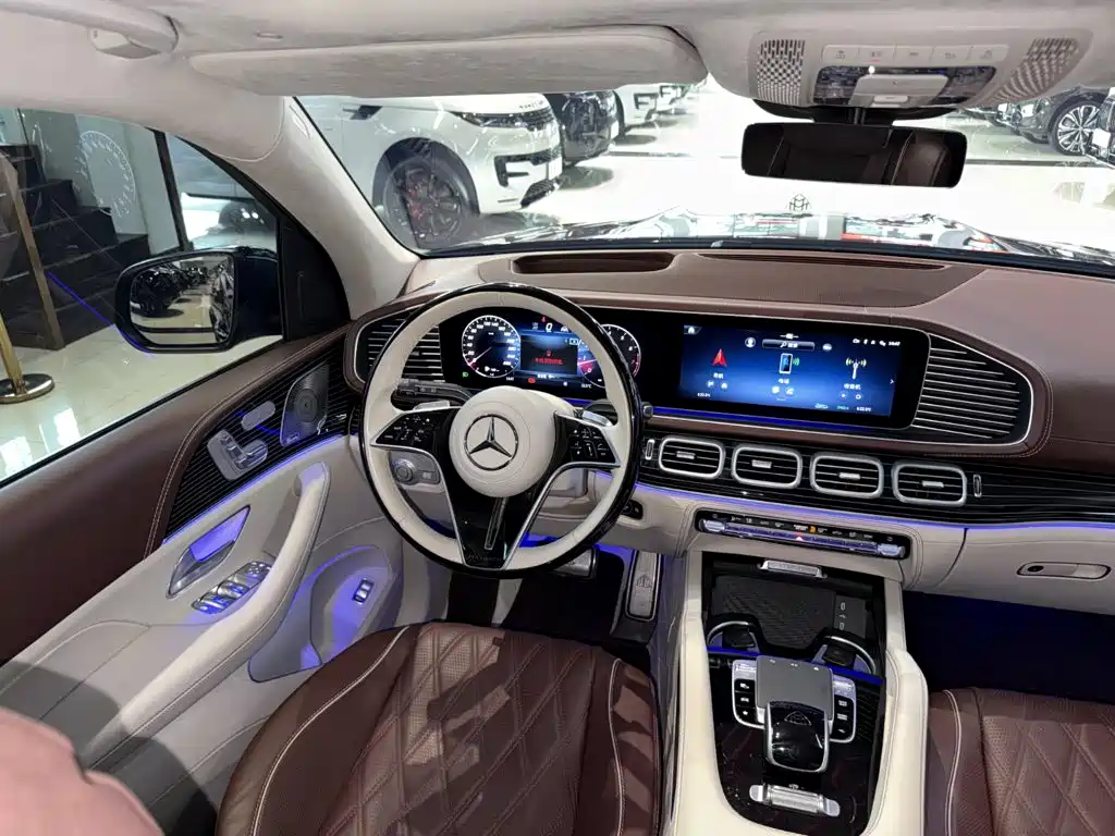 Mercedes-Benz GLS — миниатюра 8