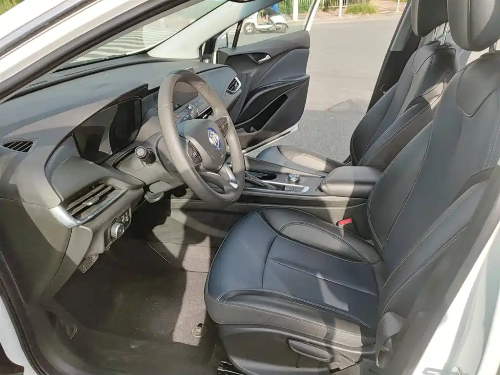 BUICK SLIGHTLY BLUE 6