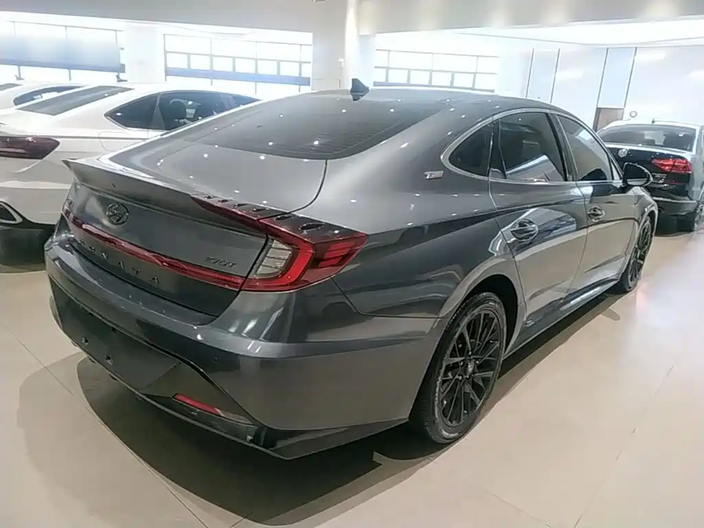 Hyundai Sonata — миниатюра 7