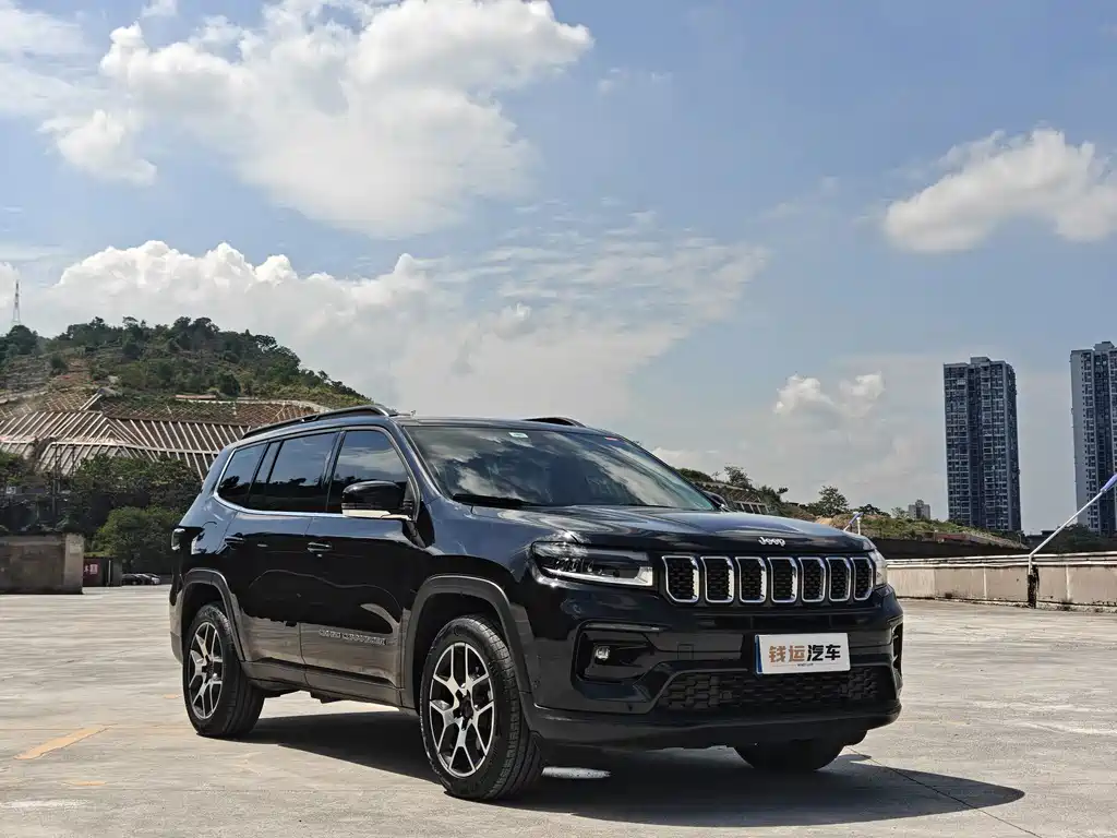 Jeep Grand Commander — миниатюра 3