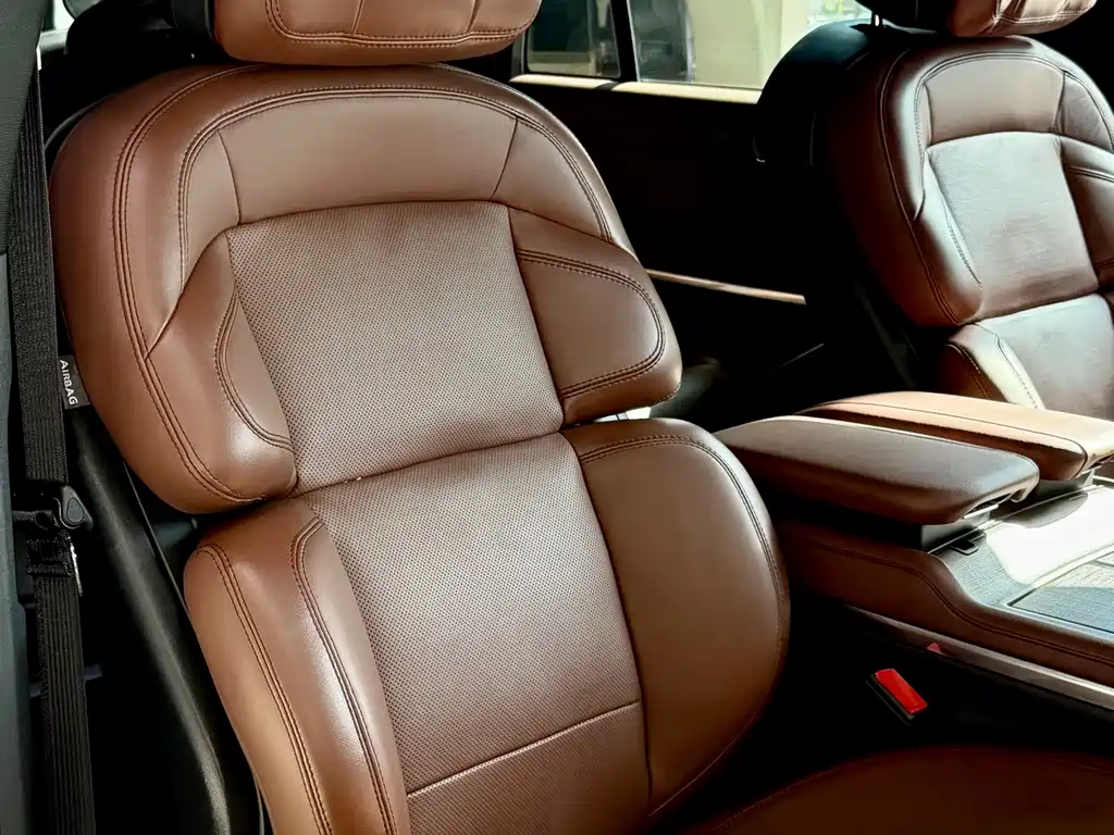 Lincoln Navigator — миниатюра 21