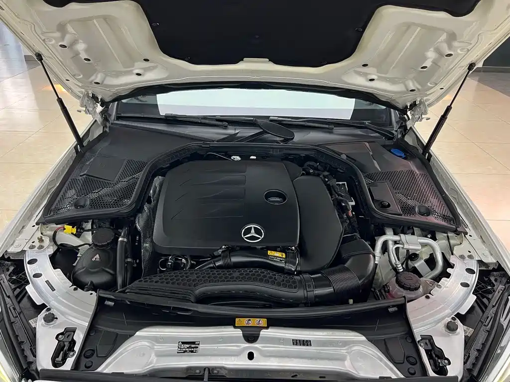 Mercedes-Benz C-Class — миниатюра 24