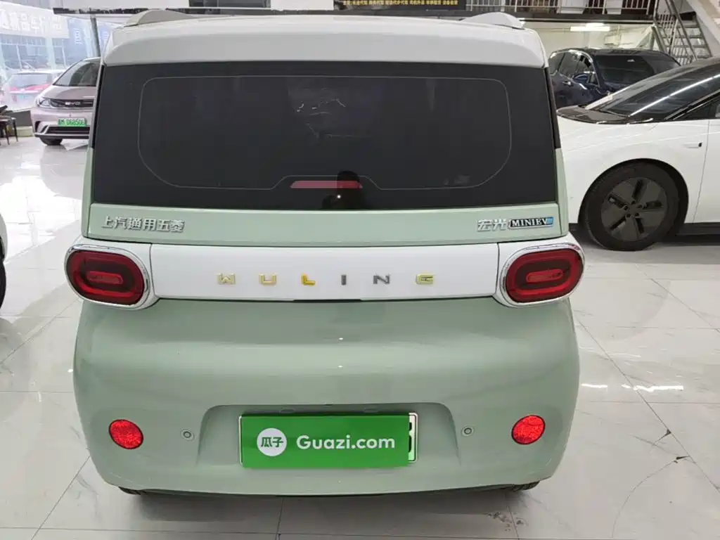 Wuling MINIEV — миниатюра 6