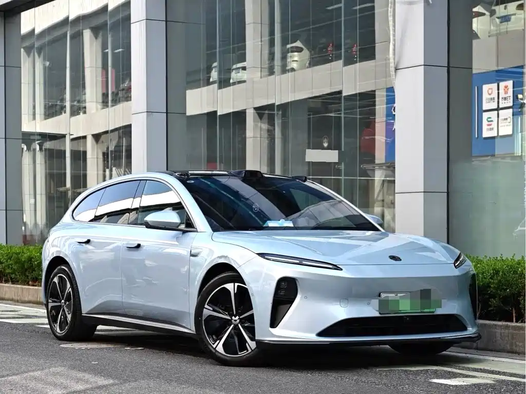 NIO NIO ET5T