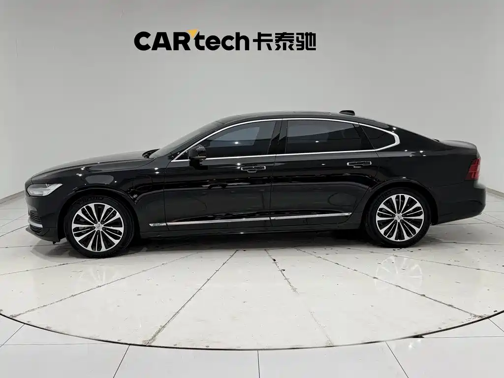 Volvo S90 PHEV — миниатюра 4