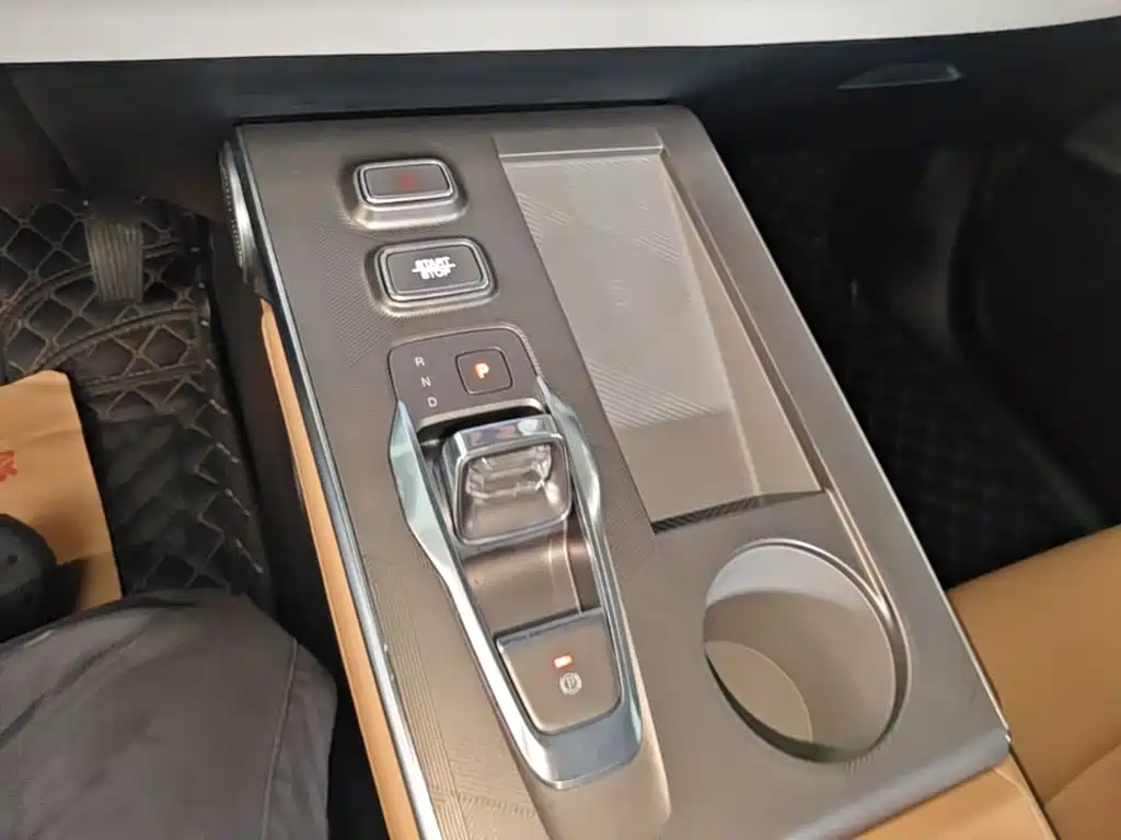 GAC Motor Shadow Cool — миниатюра 14