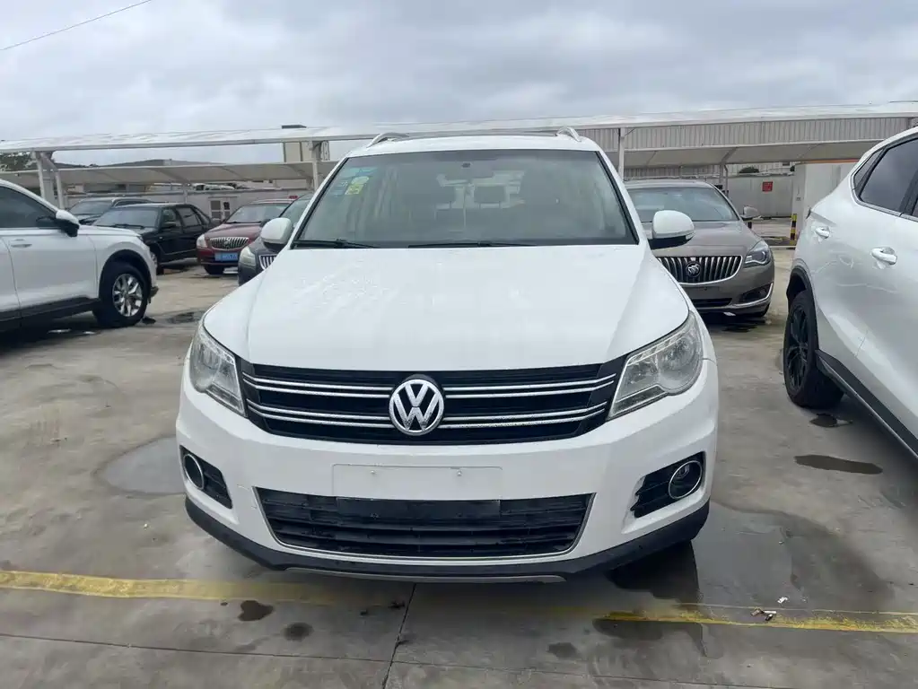 Volkswagen Tiguan 2013 2.0TSI AT Luxury