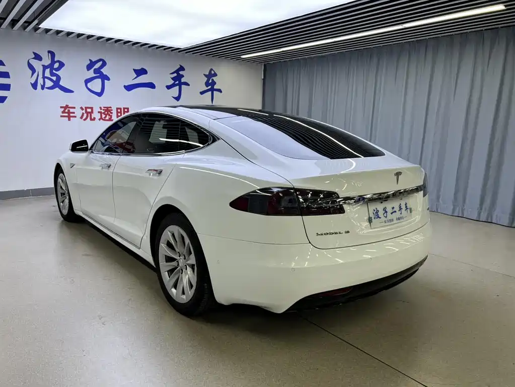 TESLA MODEL S
