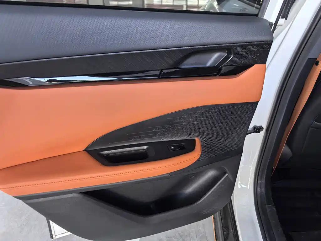 Changan UNI-V — миниатюра 7