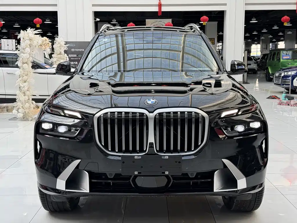 BMW X7 2026 xDrive40i Lead Luxury 7 мест