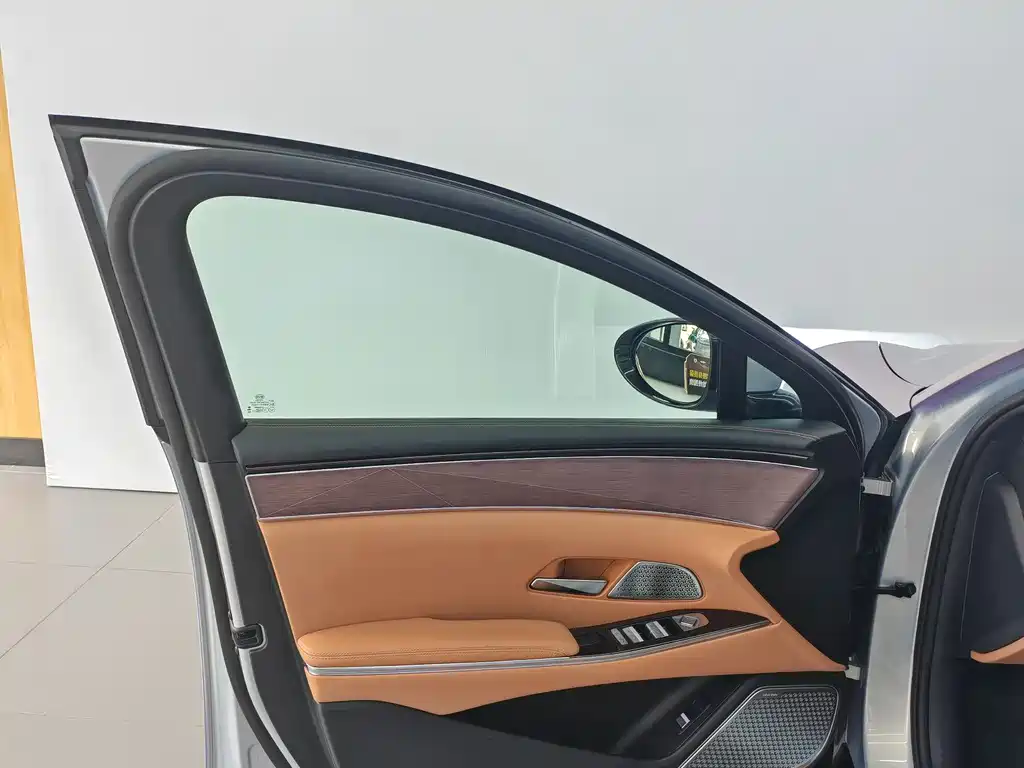 BYD Han L 2025 EV Flagship