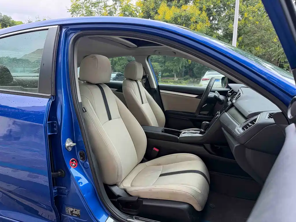 Honda Civic — миниатюра 12